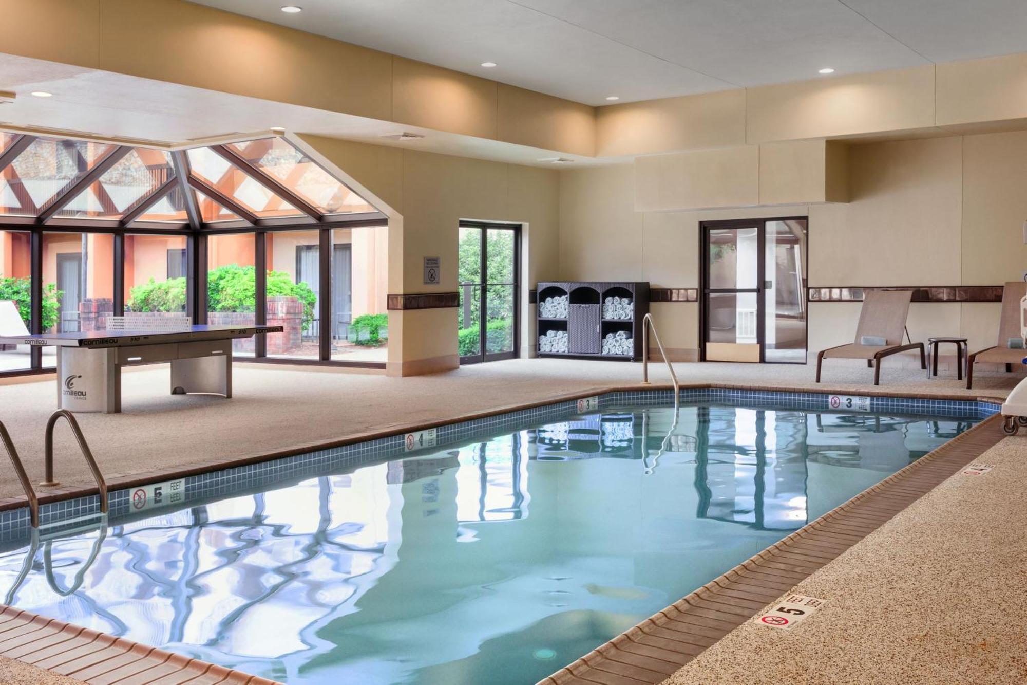 Courtyard By Marriott Mahwah Hotel Eksteriør billede