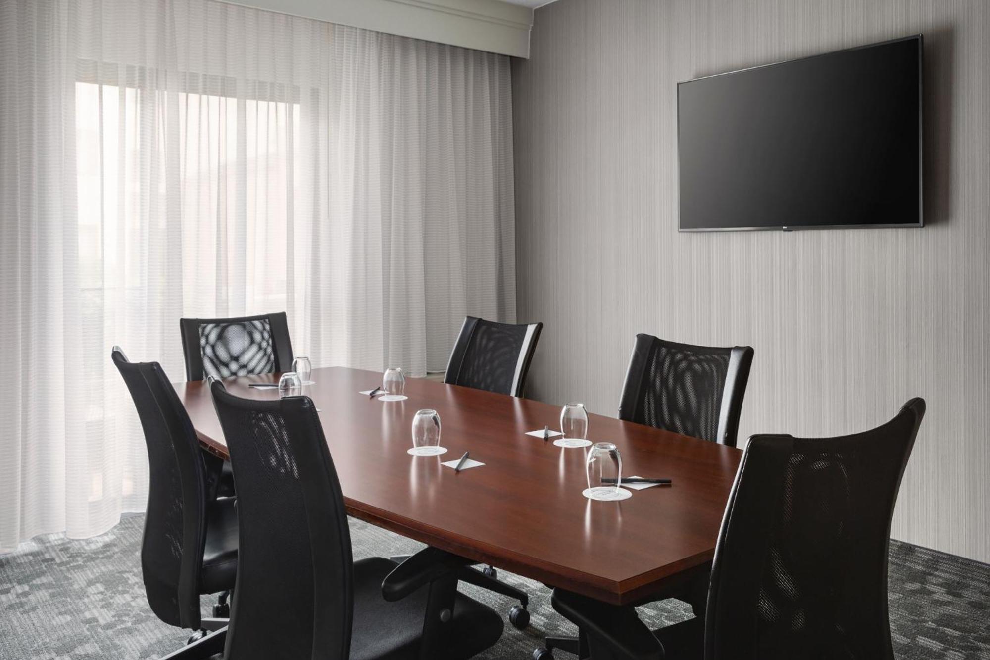 Courtyard By Marriott Mahwah Hotel Eksteriør billede